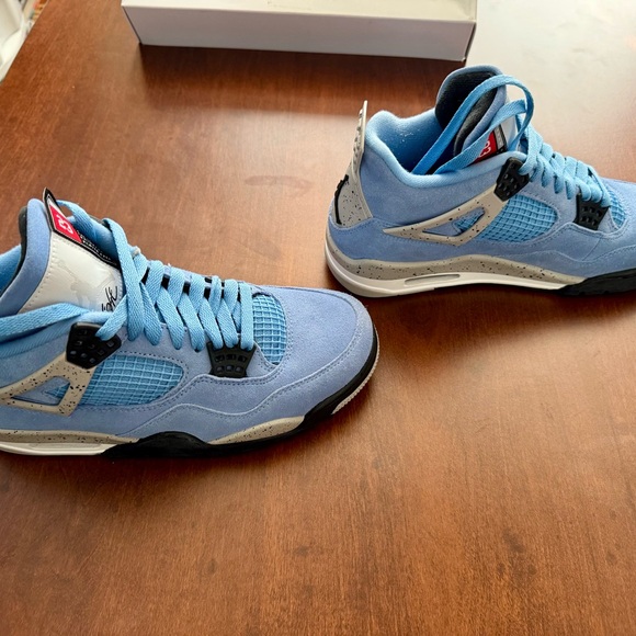 Air Jordan 4 Retro University Blue and Black
